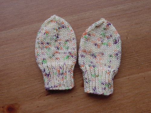 Teensie Weensie Mittens