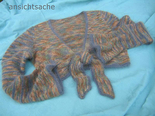 # 40 Kurze Jacke mit Bindebändern