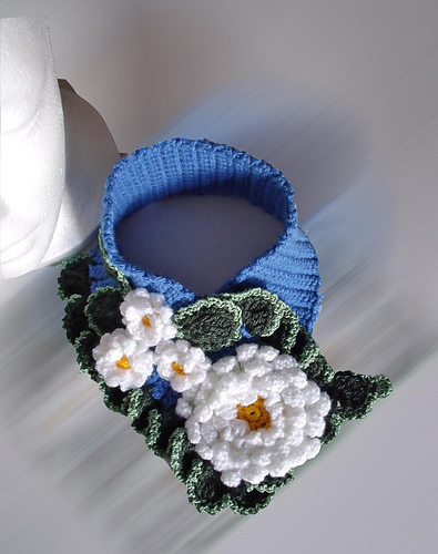 Flowery Neckwarmer No 4