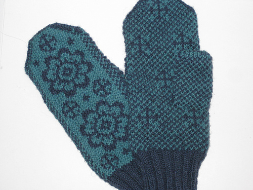 Daisy Mittens photo 3