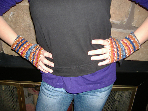 Josie Fingerless Mitts photo 4