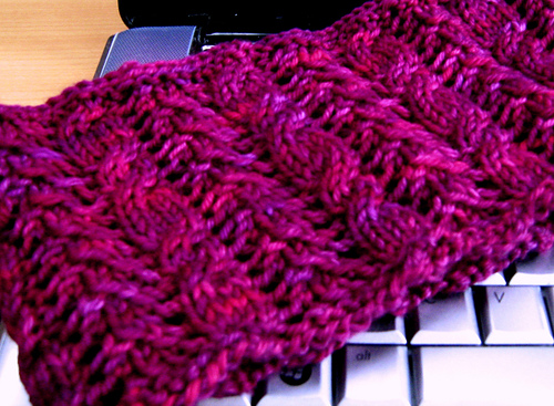 Comely Neckwarmer