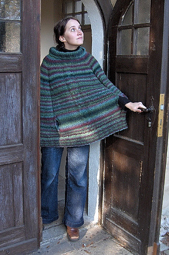 Es lebe der Poncho - Poncho mit Kragen