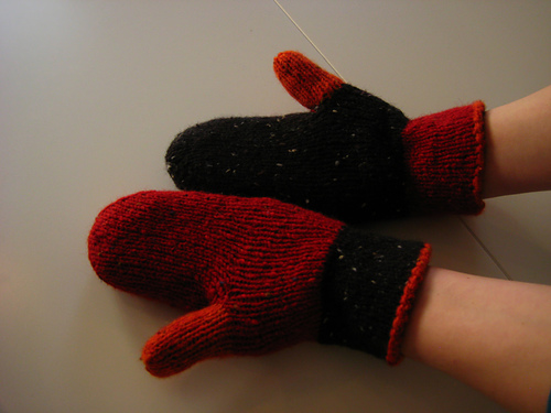 Handschuhe in Doppelstricktechnik