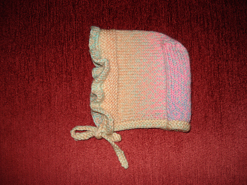 Bella Baby Ensemble, Bonnet