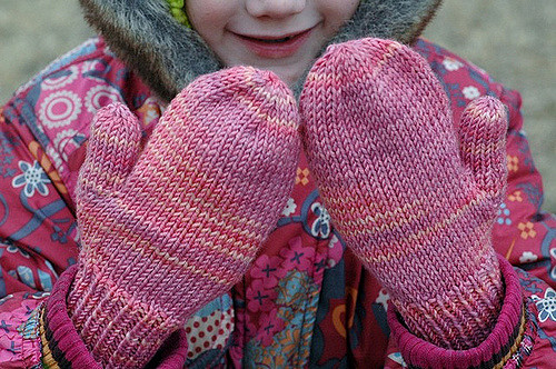 Basic Children's Mittens - bywaldorfmamaFlickr