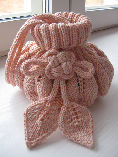 Purse with Leaves photo 5