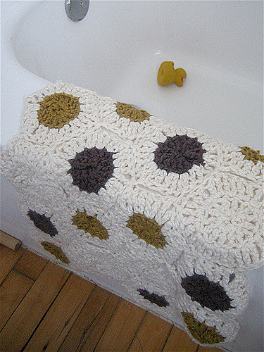 Hexagon Motif Bathmat photo 2