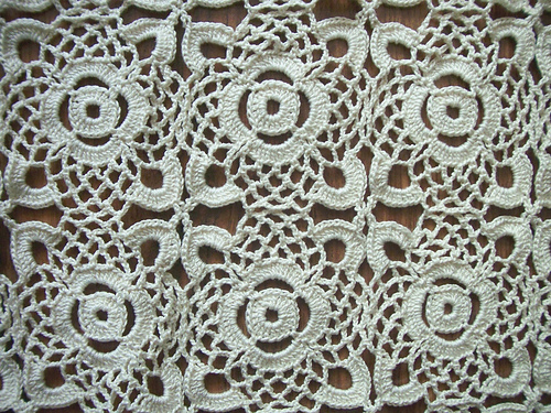 BR-9916 Motif Cardigan