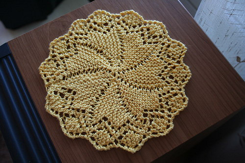 Double Diamond Circular Facecloth
