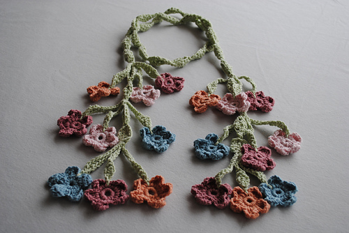 Flowers on the Vine Scarf photo 2