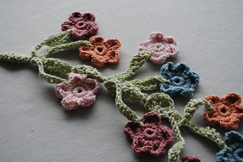 Flowers on the Vine Scarf photo 3