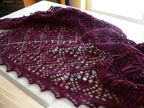 #12 Triangle Stole