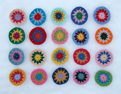 Blomster i snøen - bysolveiggFlickr