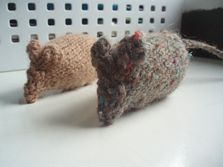 Ravelry: Embellished Catnip Mouse Toy pattern by Robert Matthews