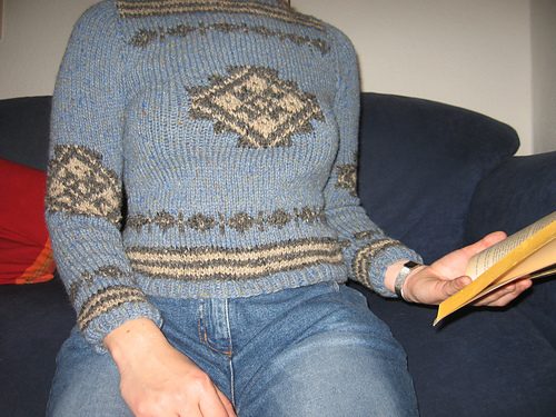 09 Sweater with Jacquard Pattern