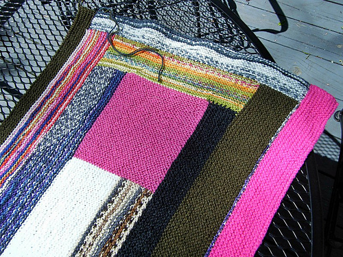 Itty Bitty Sock Yarn Bits Blanket photo 5