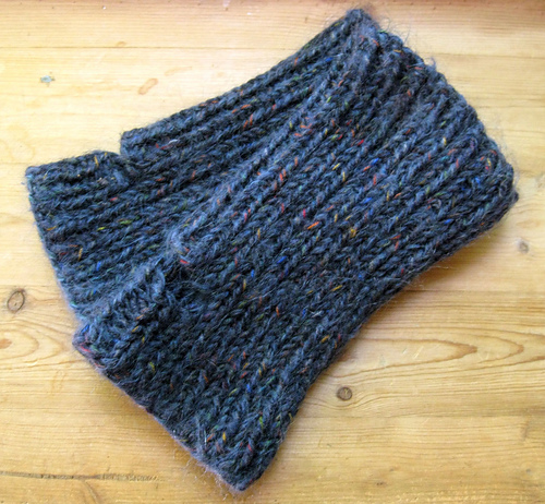 Easy Ribbed Fingerless Mittens