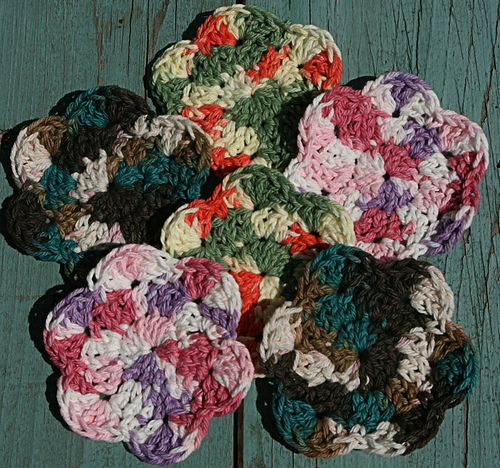 Tiny Flower Scrubbie