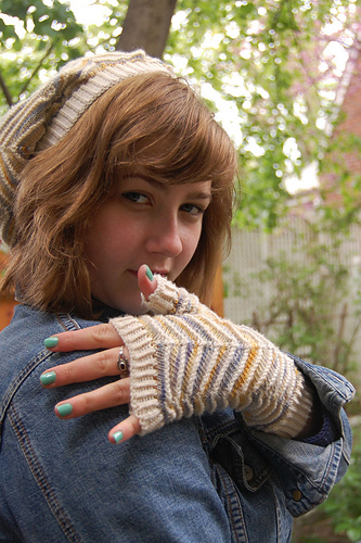 Sweetly Worn Mitts