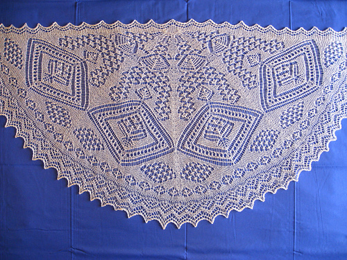 Angus' Dream Shawlette