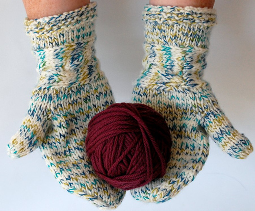 Zig Zag Cable Mittens