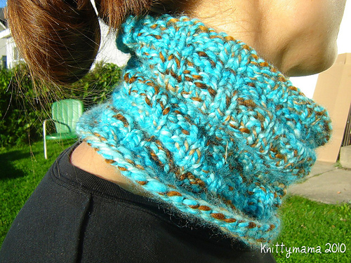 Ribbed Ridges Cowl