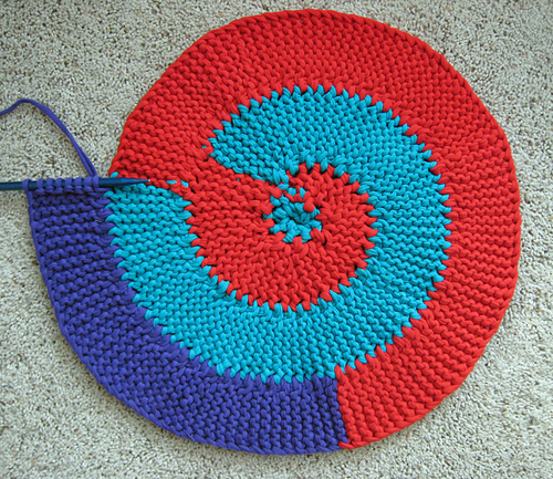 Ravelry: Flat-Lashed Spiral Rag Rug pattern by Rebecca Hudson