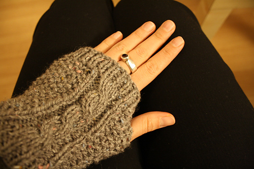 Birthday Cowl and Mittens photo 2