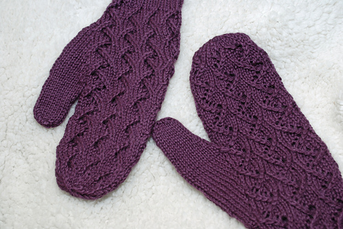 Cafe au Lait Mittens photo 3