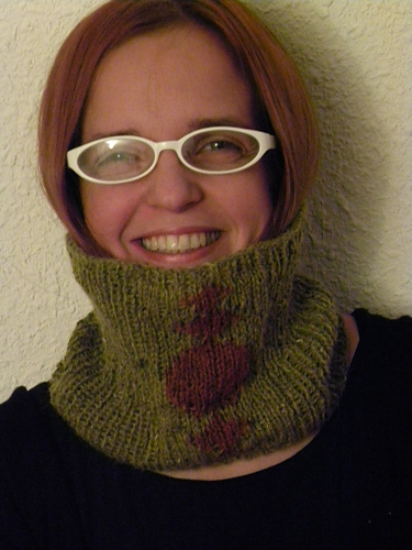 Greta sleeves and cowl photo 6