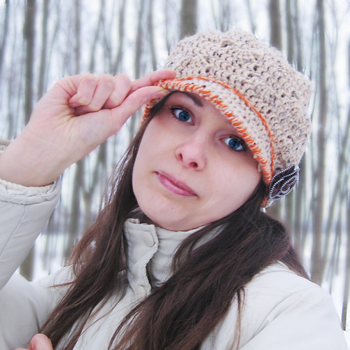 Kiona Newsboy Hat With Zipper Flower Tutorial