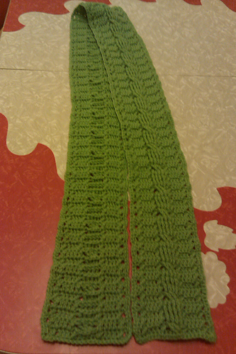 Traditional Cables with Mini Cables Scarf