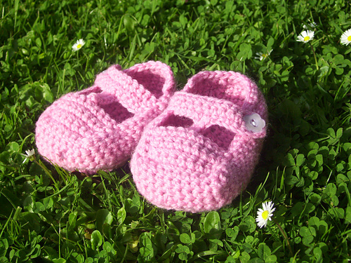 T-bar baby shoes