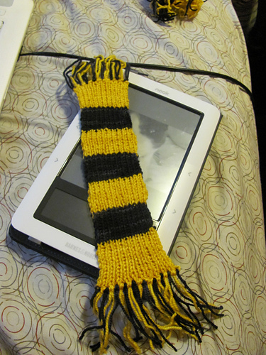 Knitted bookmark
