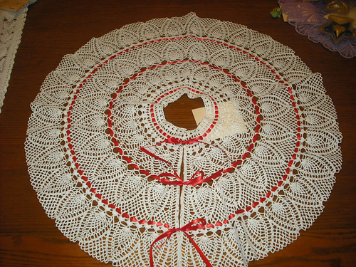 Pineapple Tree Skirt