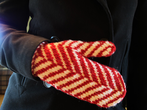 Mega Herringbone Mittens