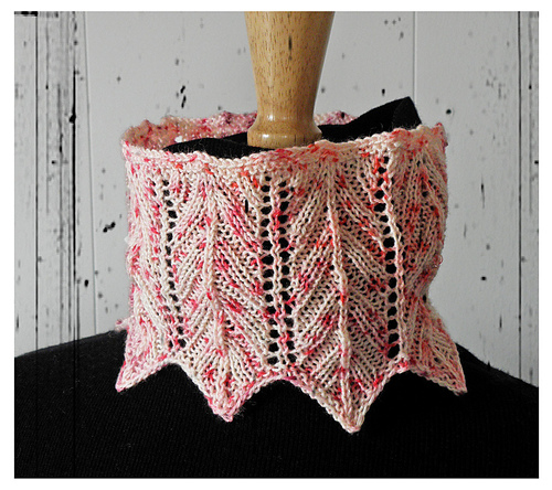 Fern Leaf Cowl