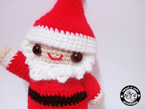 Little Amigurumi Santa