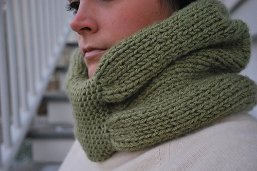 Gathered Gartered Cowl