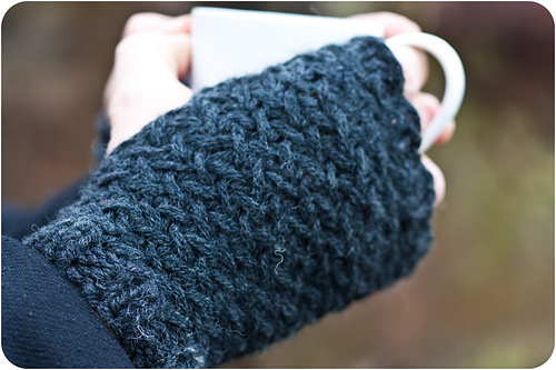 Cabbages & Kings Fingerless Gloves in Nautical