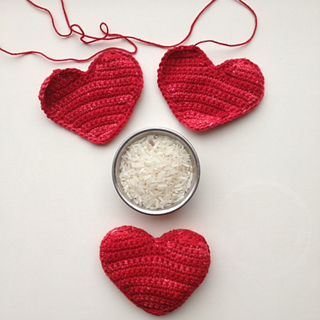Ravelry: basic heart pattern by Jellina Verhoeff