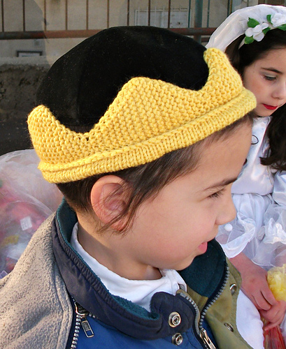 Ravelry: Knit Crown pattern by Henya Kazatchkov