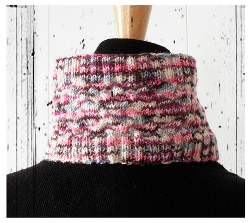 Wavy Cowl