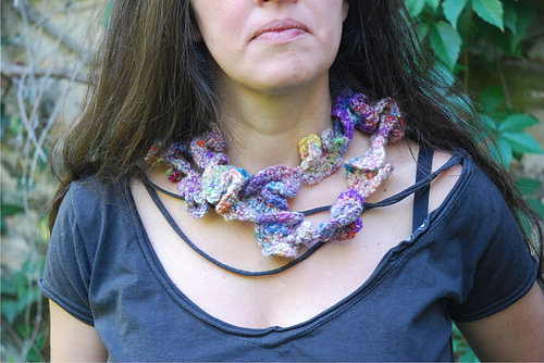 Fortune cookies necklace photo 2
