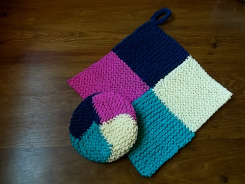 garter stitch scrubber and potholder