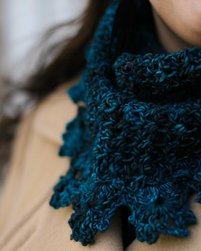 Evelyn Cowl photo 3
