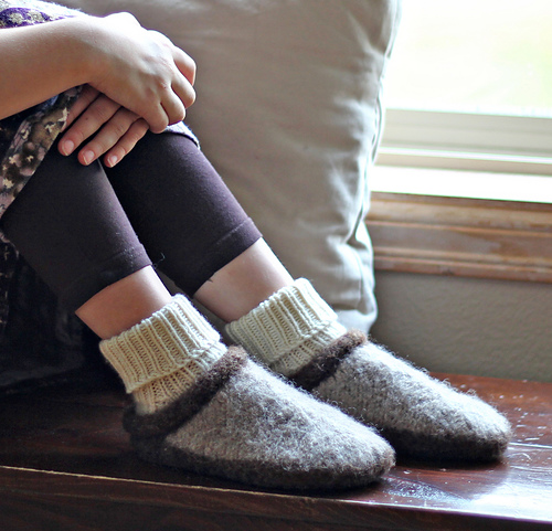 Child Clog-n-Soc