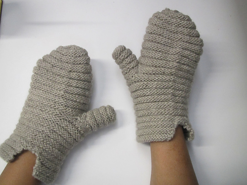 BeeHive Mitts