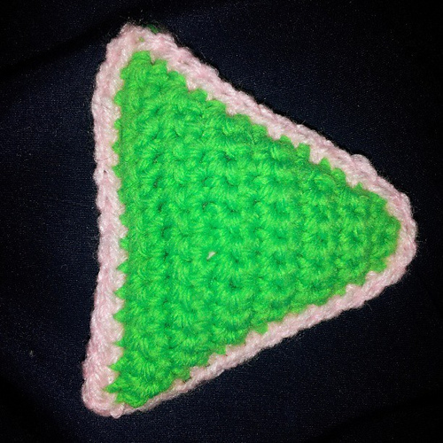 Triangle pattern puff